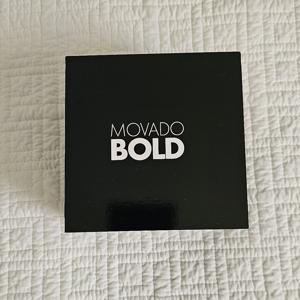 Movado Bold Mens Watch - Picture 4 of 10